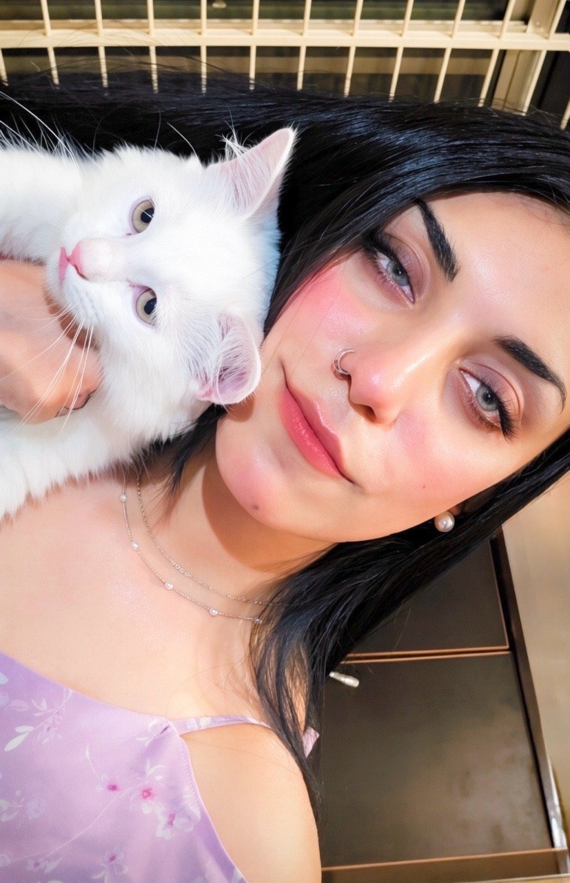 Kashf with white cat